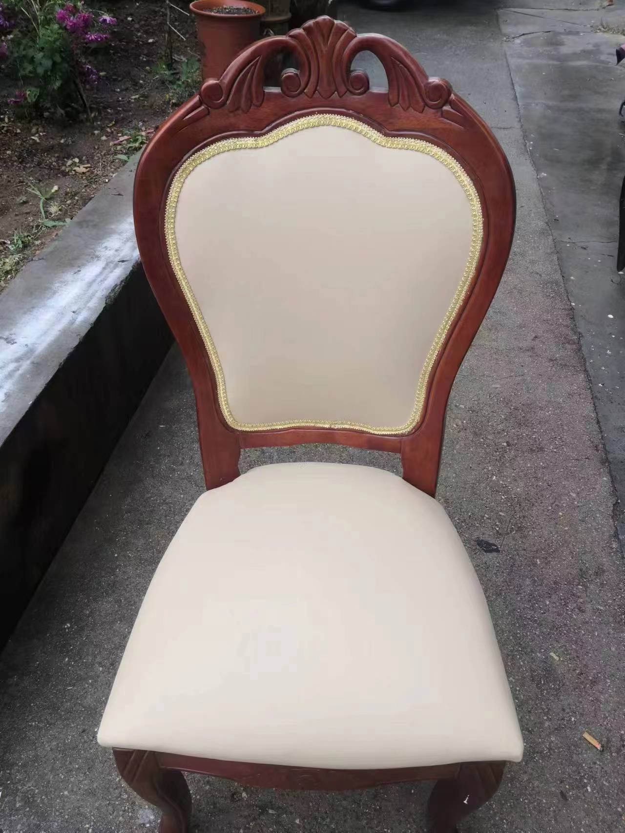 青岛椅子换皮换面价格
