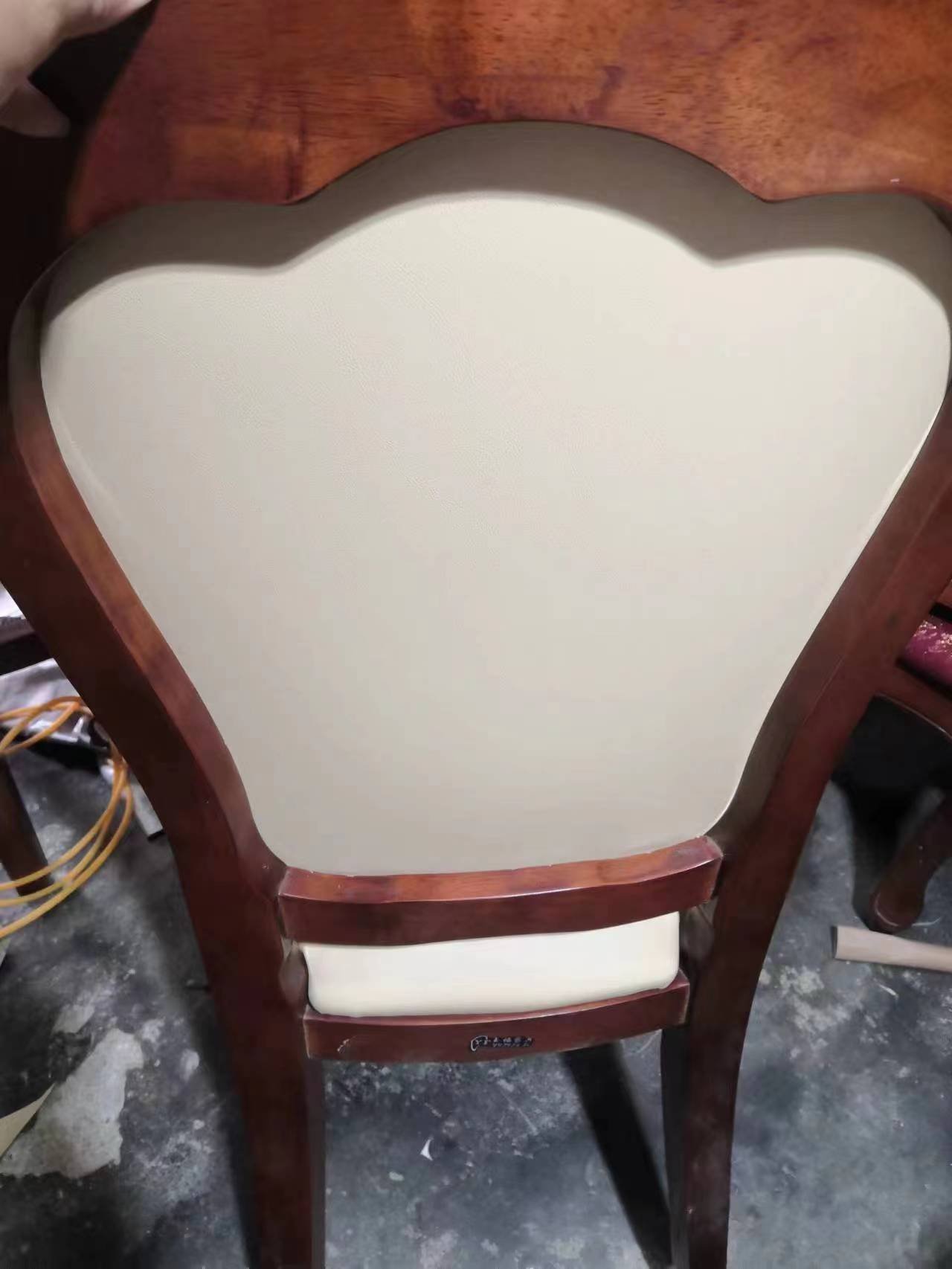 青岛椅子换皮换面